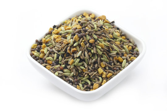 Spices for Panch Phoron in Square Bowl