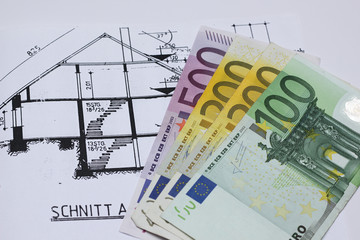 Euroscheine für den Hausbau