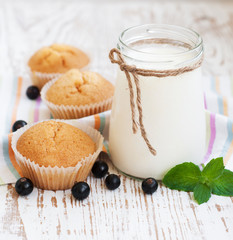 Natural yoghurt with fresh blackcurrants