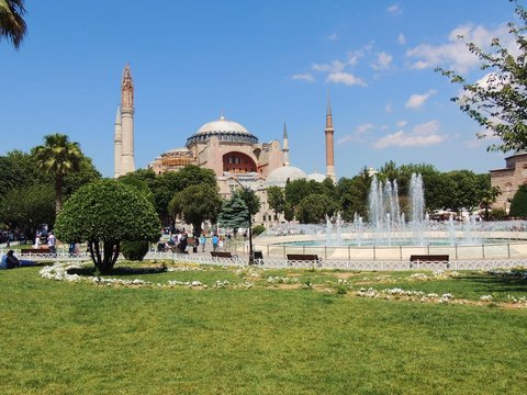 Die  Hagia  Sophia