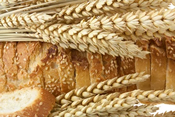 Foto op Canvas épis de blé et pain aux graines de sésame © Unclesam