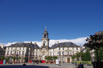 Mairie de Rennes en été