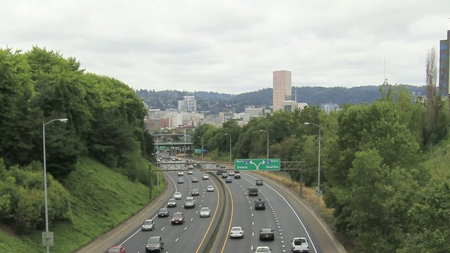 Interstate Highway I-84 in Portland OR Timelapse with City View