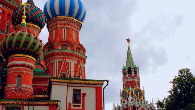 cloudy Moscow kremlin time lapse