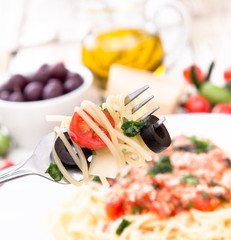 spaghetti with tomatoes