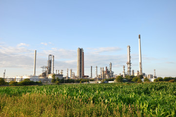 Fototapeta na wymiar Rafineria