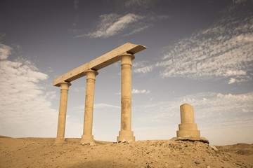 Fototapeta premium Ancient Ruins at the desert, Egypt