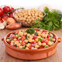 chickpea salad with ingredient