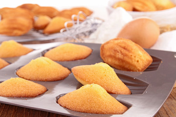 madeleine with ingredients