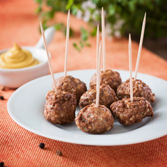 Mini-Frikadellen