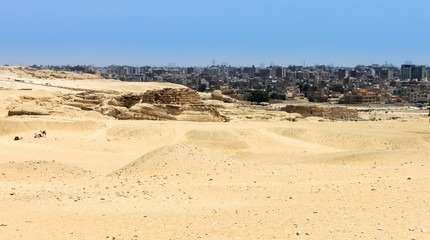 Fototapeta na wymiar Miasto Kair pobranych z piramid w Gizie