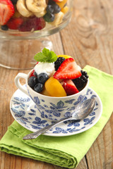 Fruit salad with yogurt