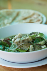 Green curry with roti