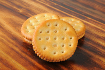Peanut butter crackers
