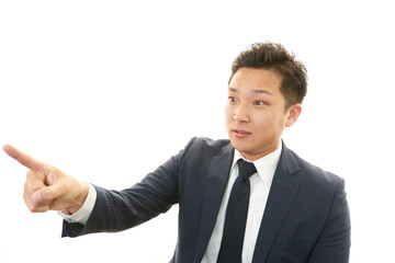 驚くビジネスマン