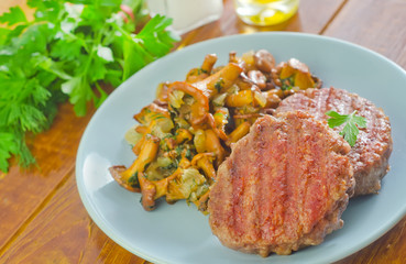 burgers with fried mushrooms