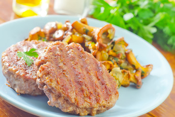 burgers with fried mushrooms