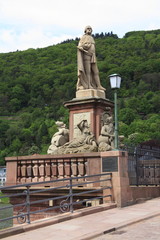 Heidelberg, Alte Brücke, Karl-Theodor Denkmal
