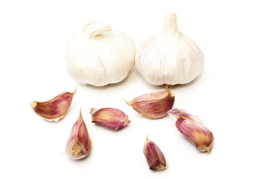 garlic and garlic cloves