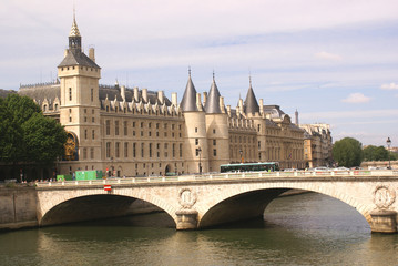 Fototapeta na wymiar Paryż, La Conciergerie