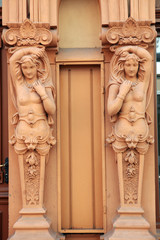 Fototapeta na wymiar Fassadendetails an der Innungshalle