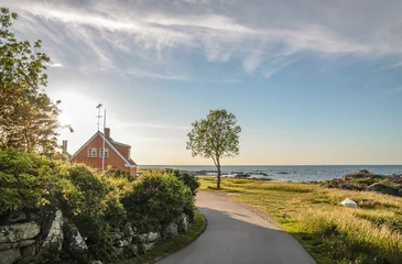 Afwasbaar Fotobehang Scandinavië Küstenstrasse auf Bornholm