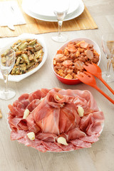 Antipasto di affettati e prosciutto