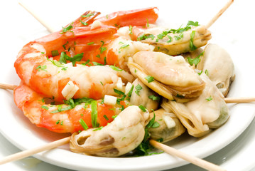 plato de langostinos y mejillones