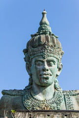 Fototapeta na wymiar Wisnu pomnik w parku kulturowego GWK Bali Indonezja