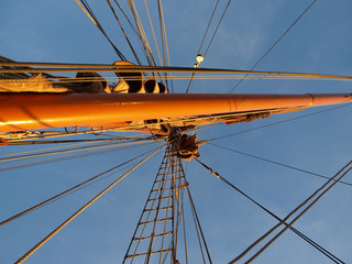 Mast and rigging
