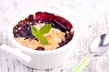 cherry crumble