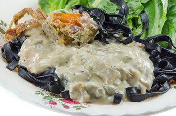 Black tagliatelle