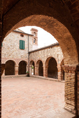 Fototapeta na wymiar chiostro di San Francesco, Suvereto, Italy