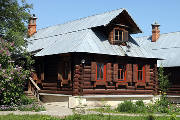 Fototapeta na wymiar Drewniany dom z pieca, Suzdal, Rosja