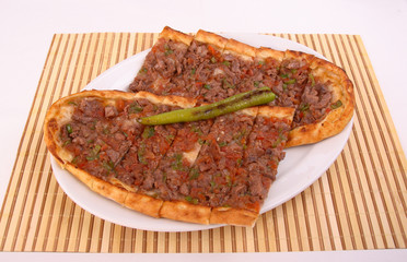 Kuşbaşılı Pide