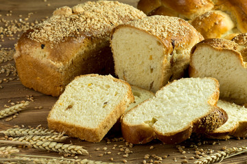 Słodka babka drożdżowa