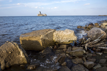Fototapeta premium Baltic sea coastline with old ruins