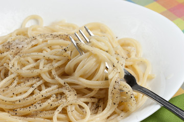 spaghetti cacio e pepe