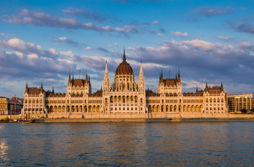 Fototapeta na wymiar Orszaghaz, Hungarian Parliament, Budapest