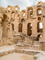 Fototapeta na wymiar ruins of ancient colosseum in North Africa