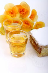 Torta diplomatica con liquore