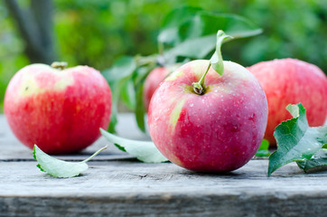 Fresh red apples