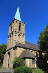 Fototapeta na wymiar Propsteikirche St. Peter und Paul Bochum