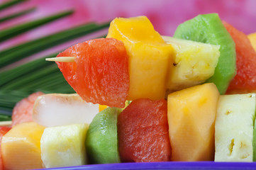 Mixed fruits  on skewers -Spiedini di frutta fresca