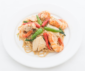 STIR FRIED SPICY SPAGHETTI WITH SEAFOOD