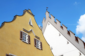 Fototapeta na wymiar historische Dachgiebel in Donauwörth