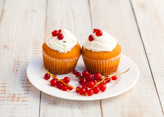 Cakes with cream