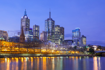 Fototapeta na wymiar Melbourne Skyline o zmierzchu