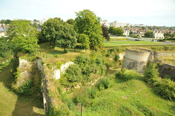 Ruines du donjon du ch&acirc;teau de Caen 2
