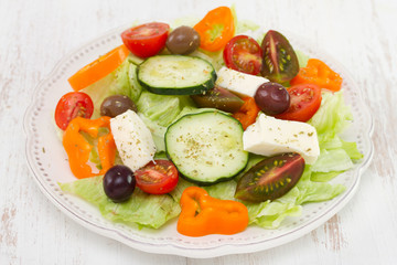 salad with mozzarella